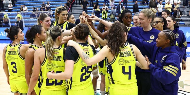 Fenerbahçe Kadın Basketbol Takımı