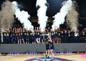 Süper Kupa Şampiyonu Fenerbahçe Tarfin